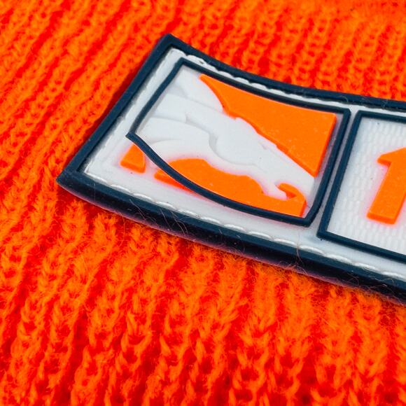 New‎ Era NFL Denver Broncos On Field Beanie Hat Pom Knit Cuffed Orange Mens OS - Picture 6 of 10
